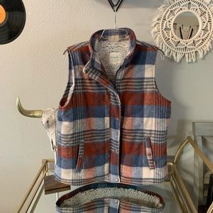 Thread & Supply fleece vest NWOT, Women’s size L